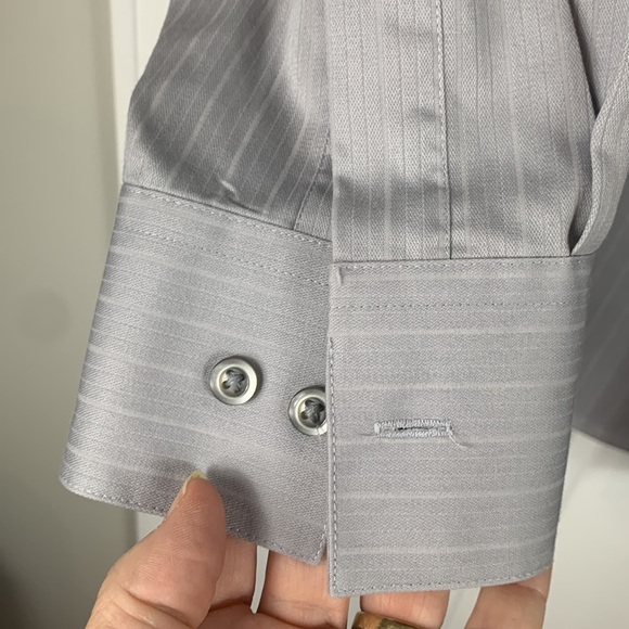 Joseph Abboud grey long sleeved dress shirt 16.5, 32/33, slim fit wrinkle free - Picture 4 of 7